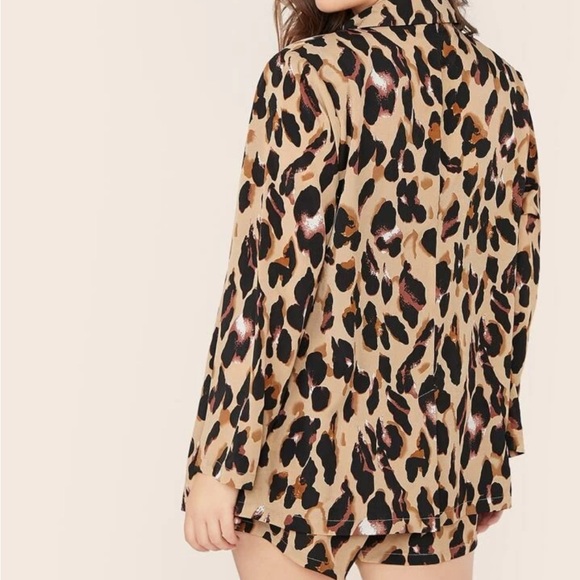 🚫SOlD🚫 SHEIN Short and blazer Matching Set - Picture 7 of 9